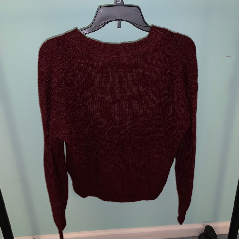 DIVIDED Maroon criss-cross sweater - Picture 3 of 4